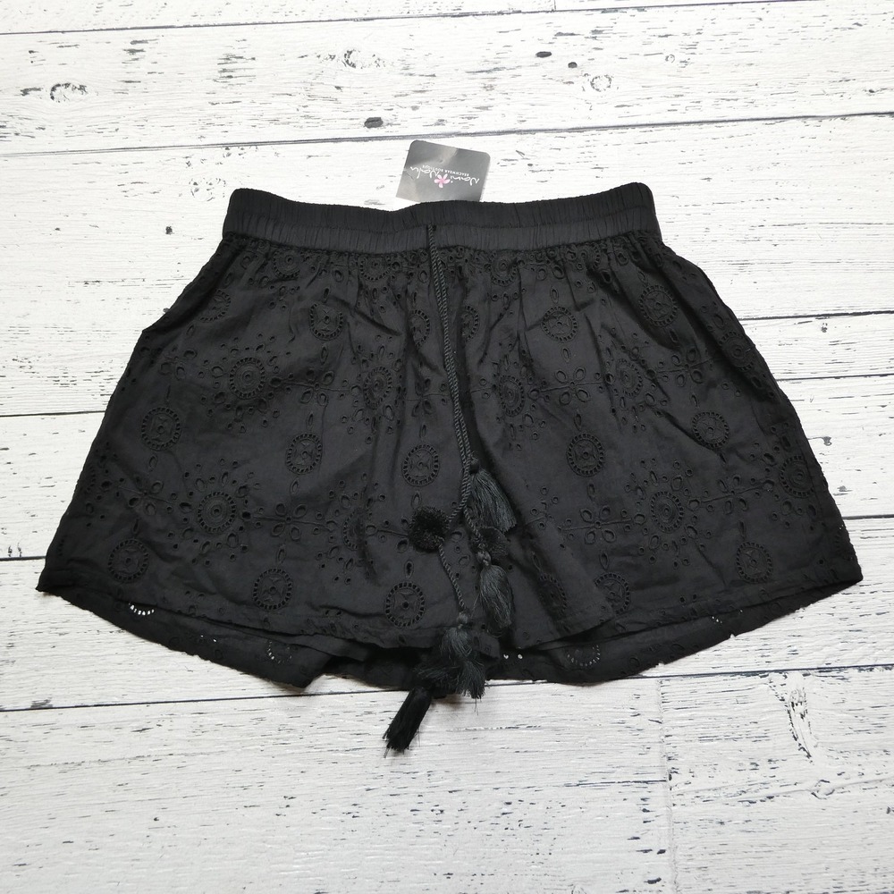 Amita Naithani Shorts Womens Small‎ Eyelet Pom Pom Tassel Beachwear Summer Boho